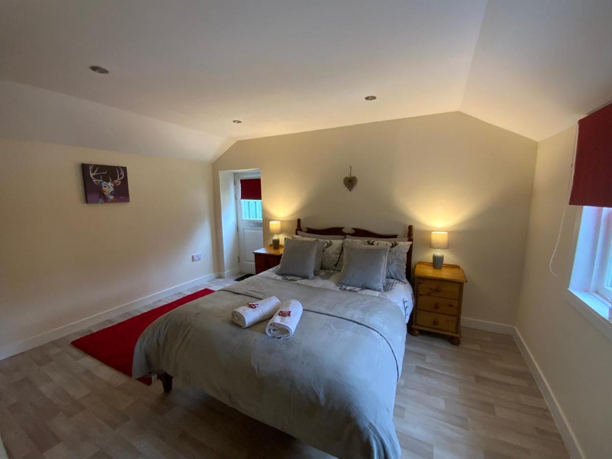 Deeside Snugs Apartments Kincardine O'Neil Екстер'єр фото