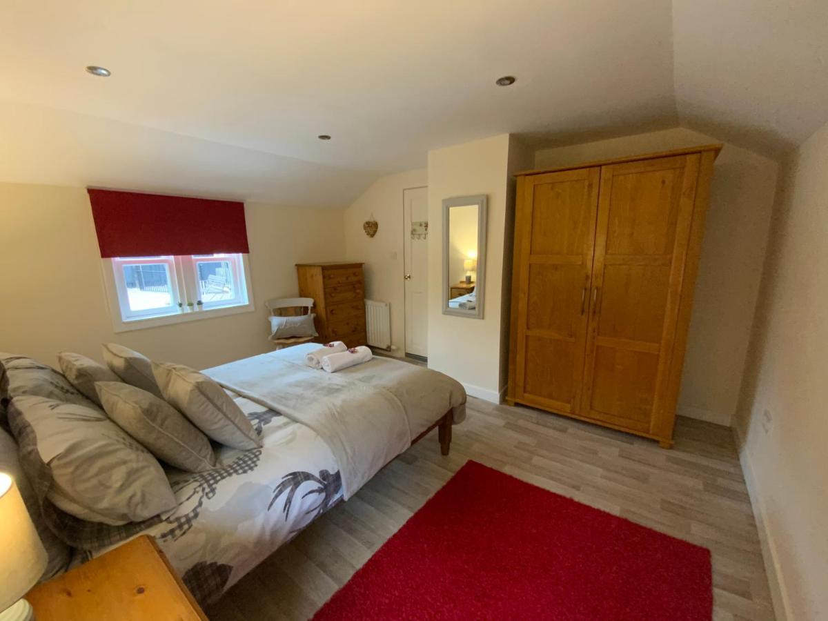Deeside Snugs Apartments Kincardine O'Neil Екстер'єр фото